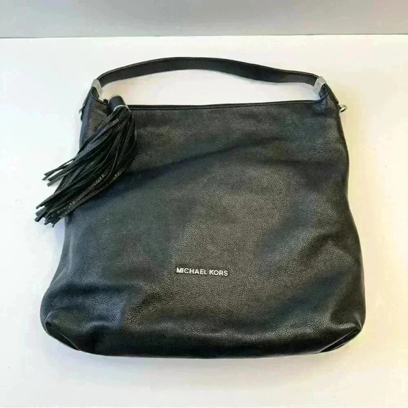 Michael Kors Black Pebbled Leather‎ Tassel Zip Shoulder Bag Purse Handbag - Picture 1 of 15